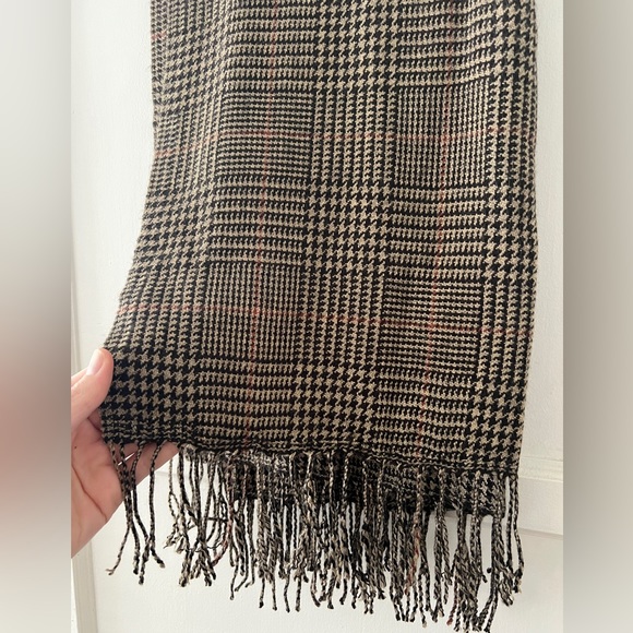 Uniqlo HEATTECH men’s houndstooth brown black fringe winter scarf - Picture 6 of 11